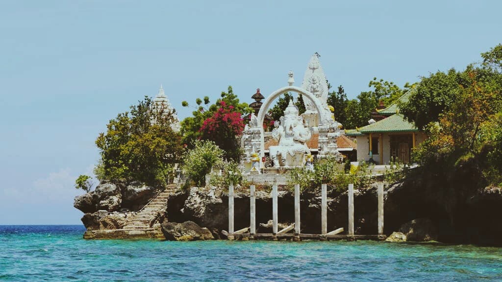 MENJANGAN ISLAND