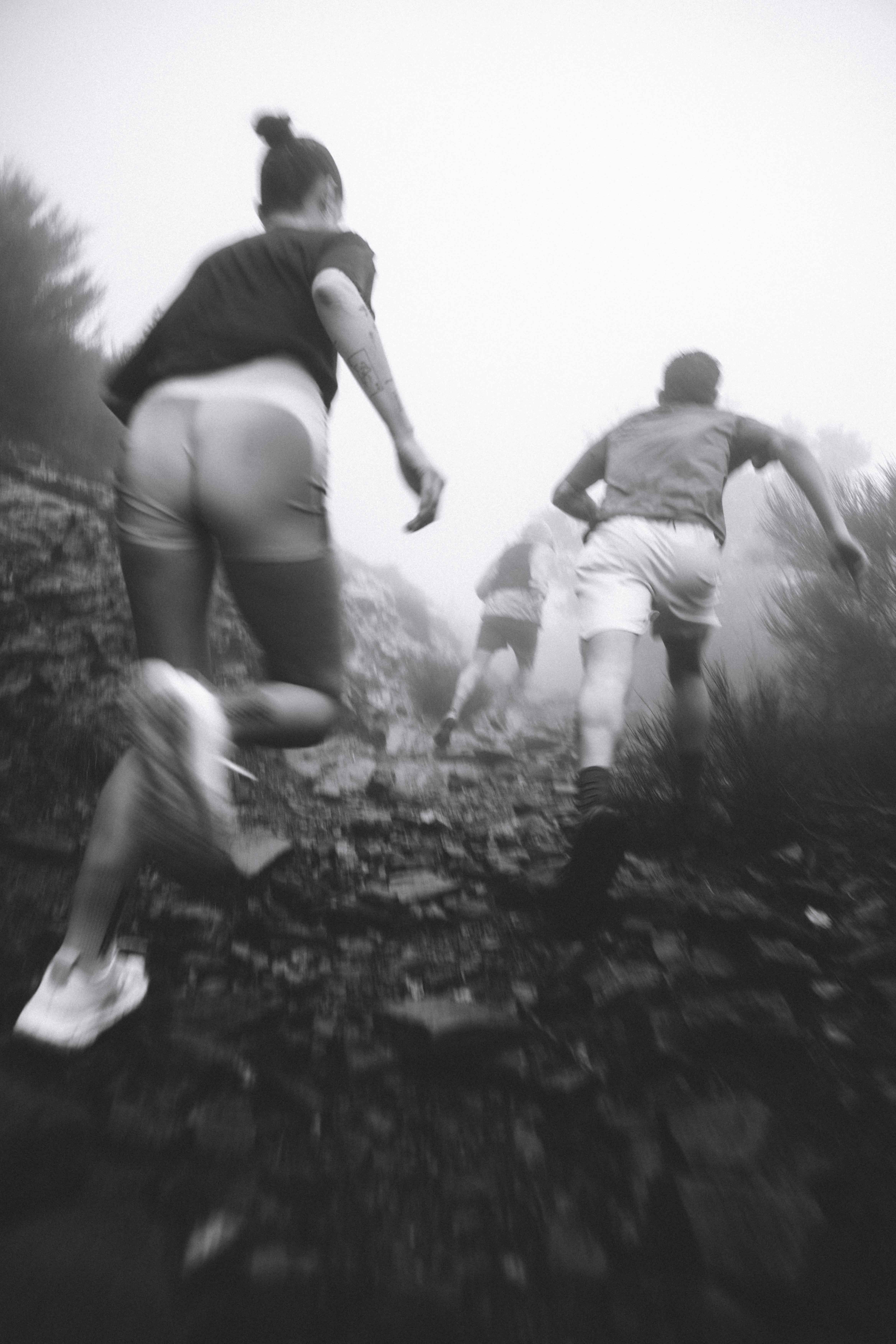 friends running