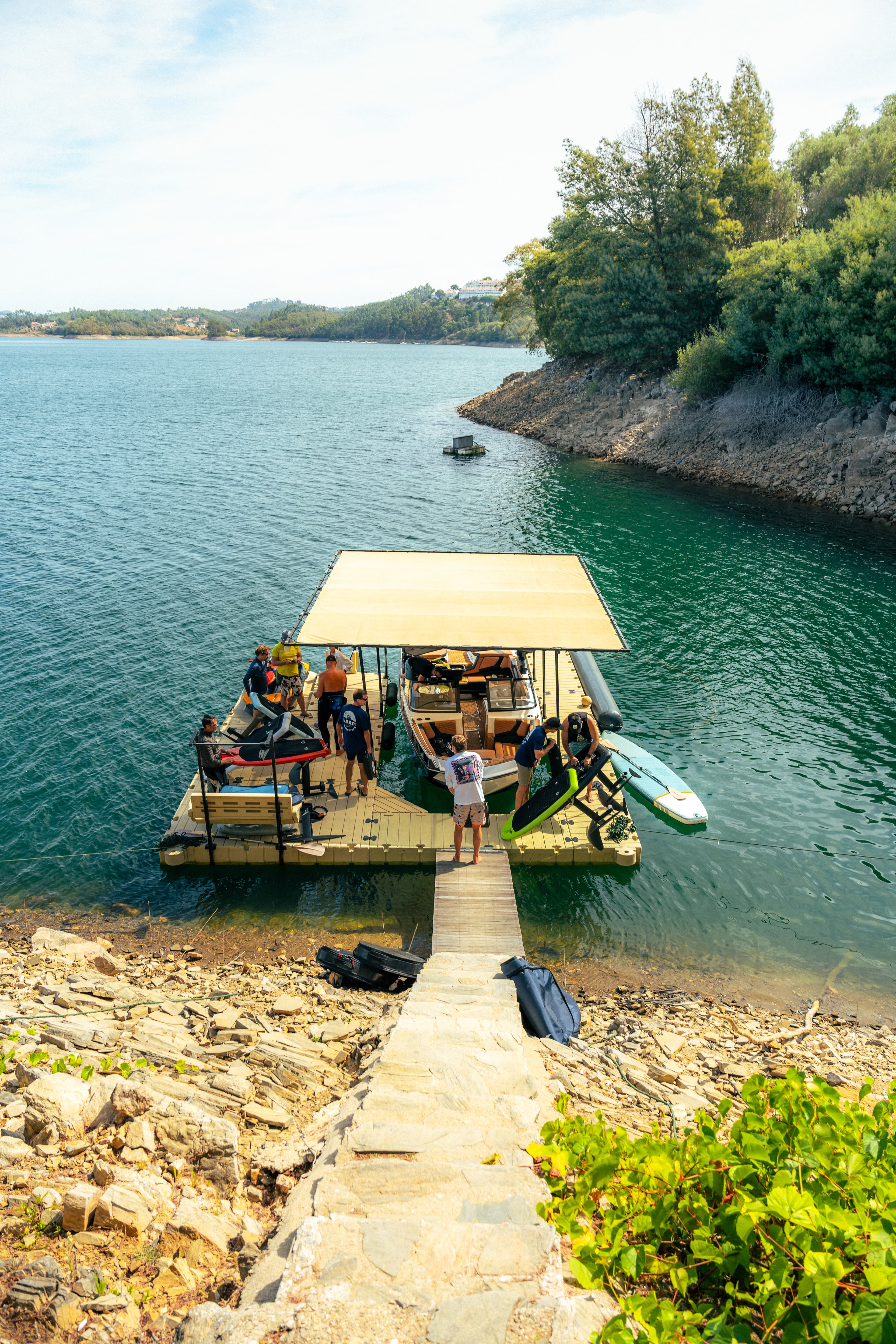Lake-trip-portugal-foiling