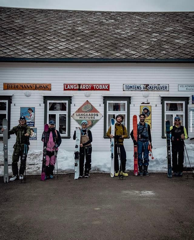 GroupSkiTrip