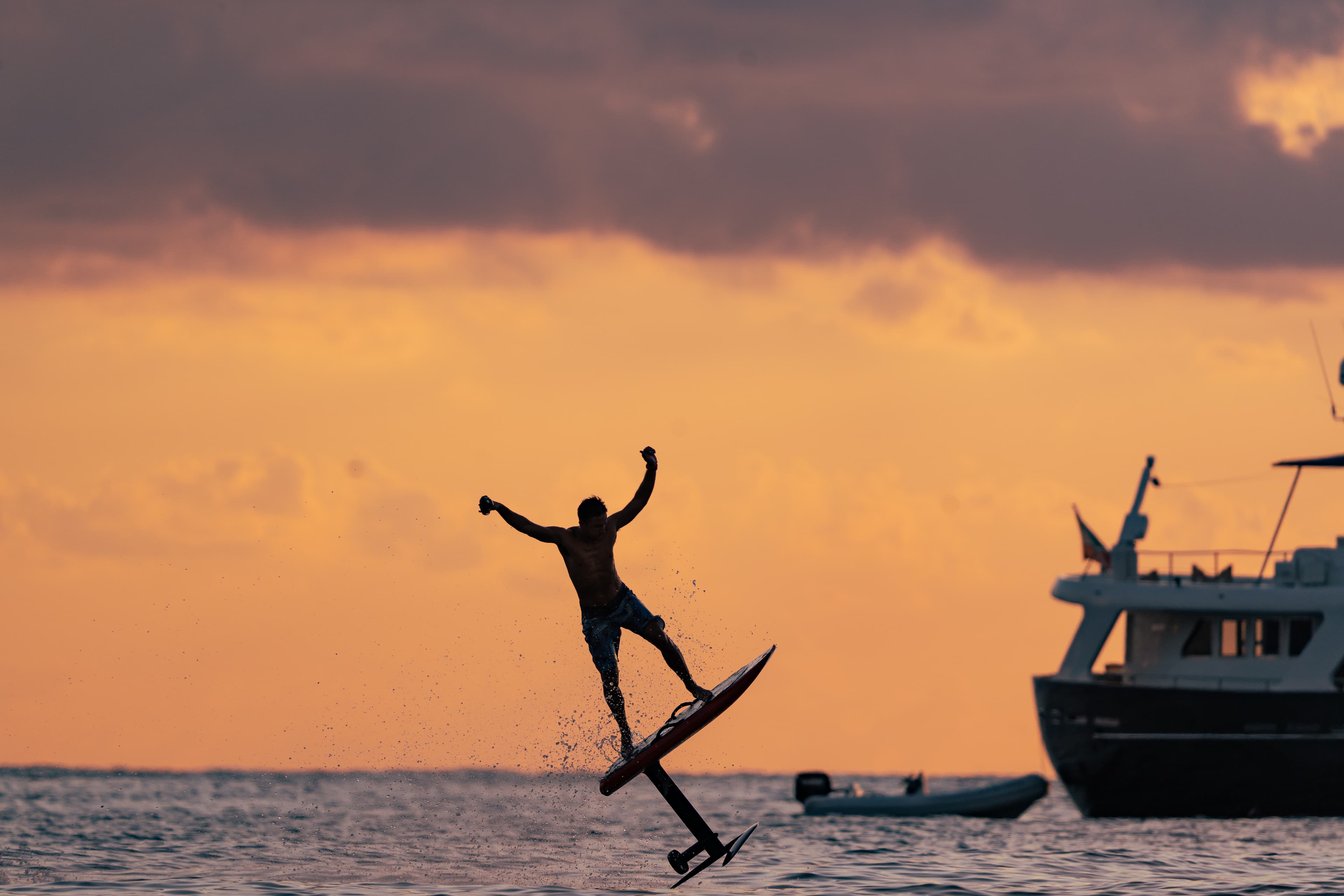 fly-foiling-italy-sail-trip