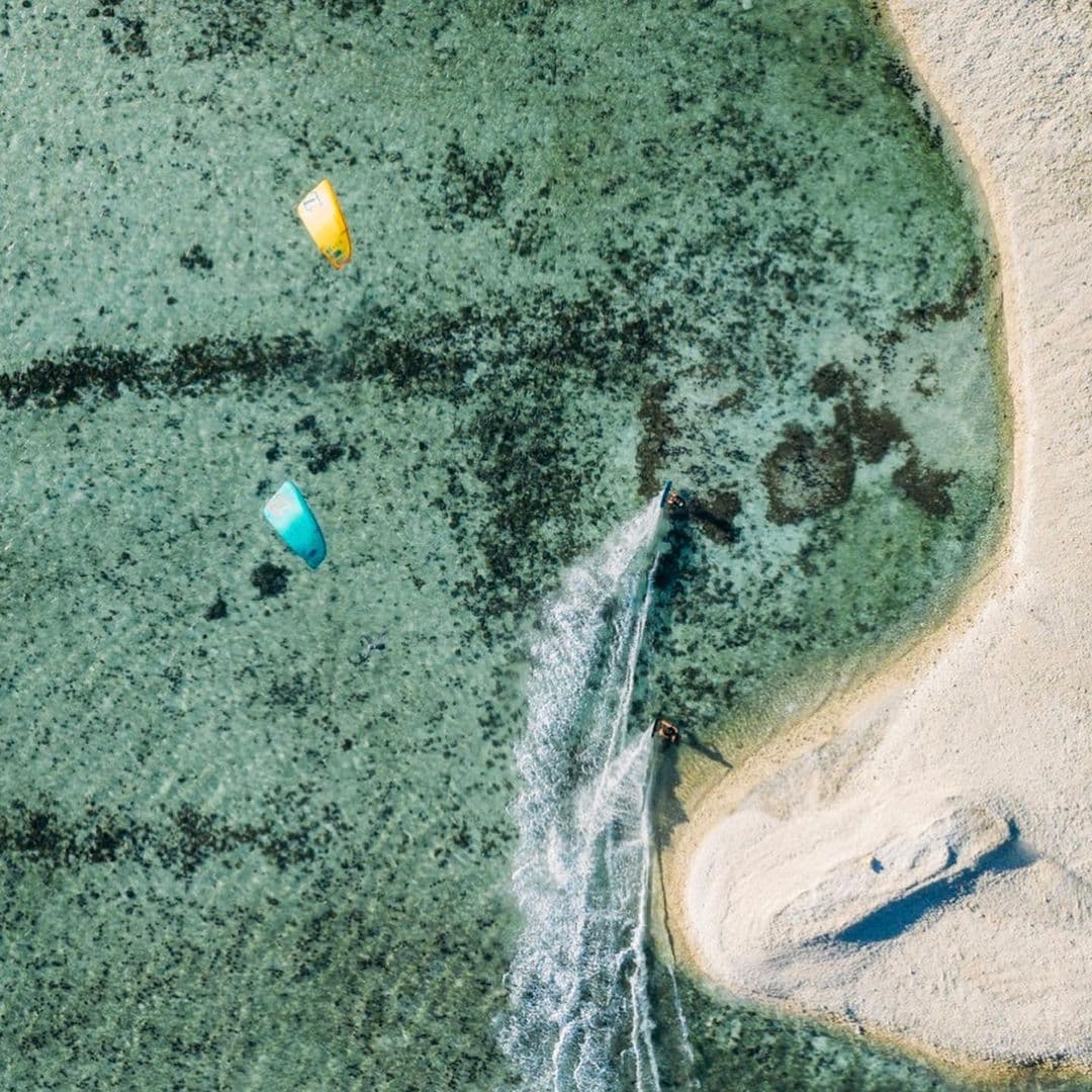 Kiteboarding with friends
