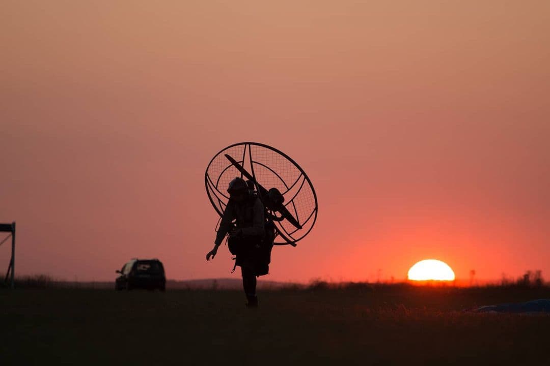 Sunset paramotor