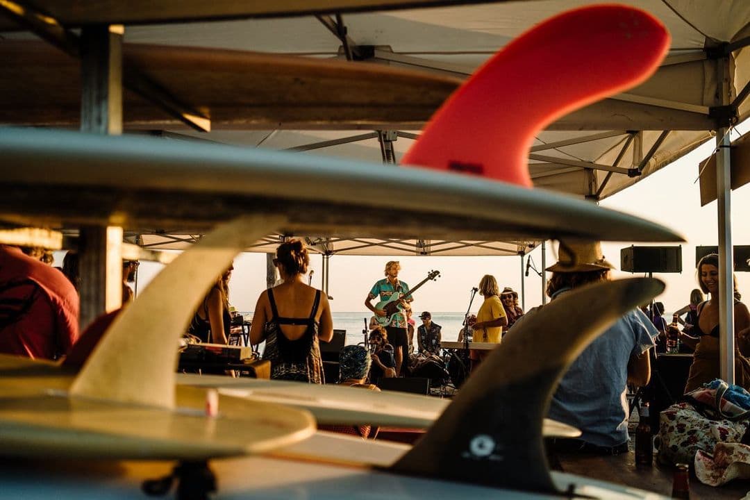 Live music at Gliding Barnacles