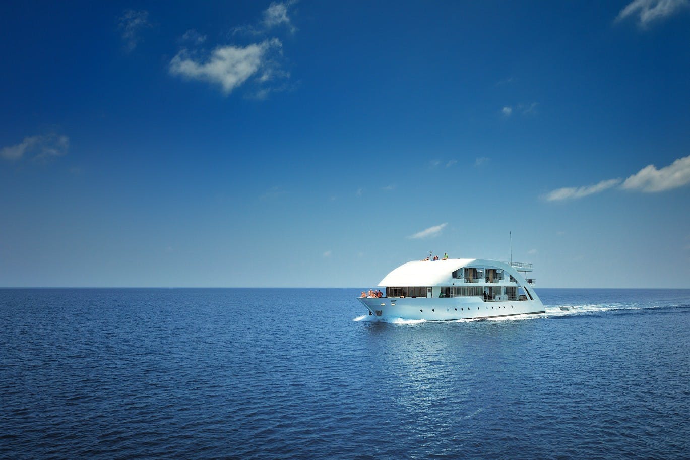 Maldives Yacht cruising empty beaches