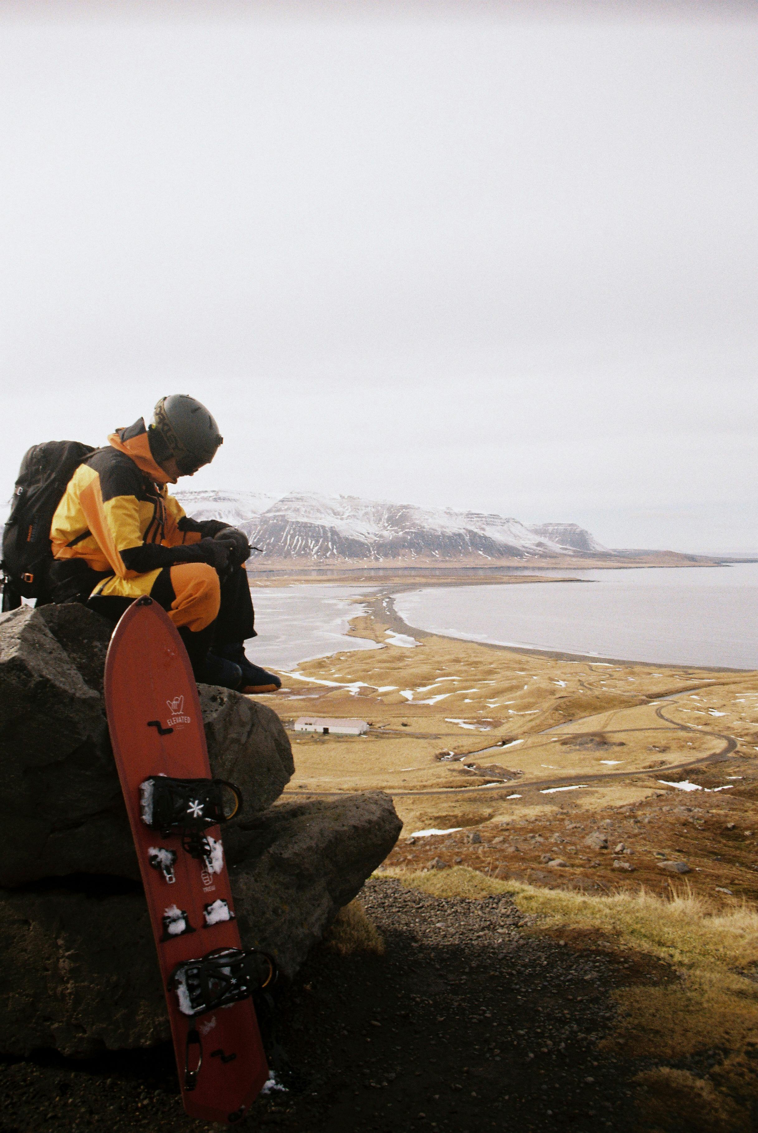 Jorge Abian in a landscape in Iceland with a splitboard