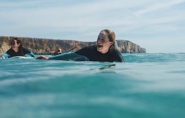 Womanofthewave-socials-post-trip-girls-surf-bilbao2