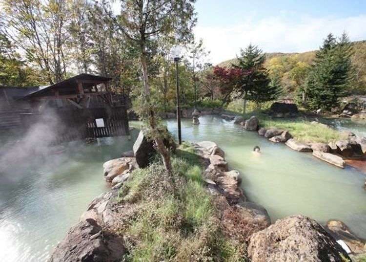 Hike to hot spring in Niseko
